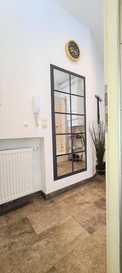 Wiener Buddha Style Flat With Inner Garden- Marzstrasse City Apartments ภายนอก รูปภาพ